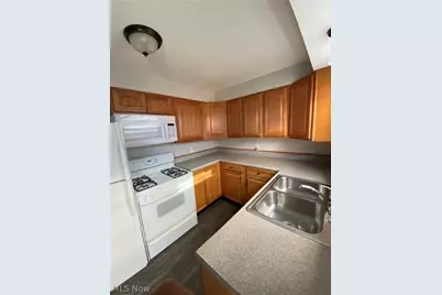 526 N Firestone Boulevard, Akron, OH 44301 - Photo 24