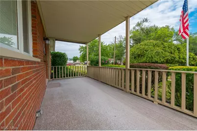 845 Jamestown Avenue, Elyria, OH 44035 - Photo 4