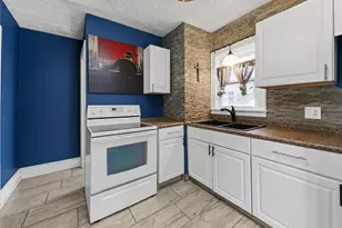 912 Hunt St, Akron, OH 44306 - Photo 8