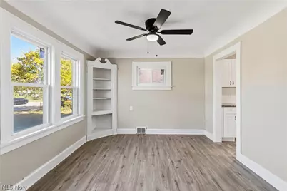 14020 Rexwood Avenue, Loveland, OH 44105 - Photo 8