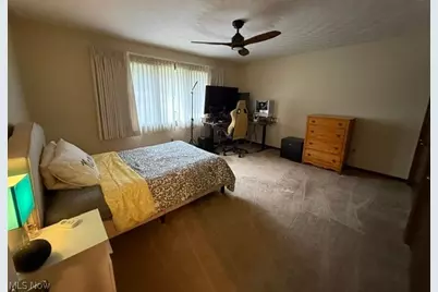 3986 April Drive, Uniontown, OH 44685 - Photo 24