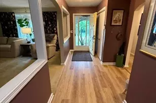 3986 April Dr, Uniontown, OH 44685 - Photo 8