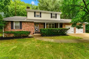 270 Benton St, Austintown, OH 44515 - Photo 2