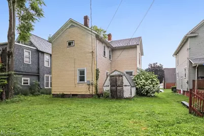 225 W Indiana Avenue, Sebring, OH 44672 - Photo 4