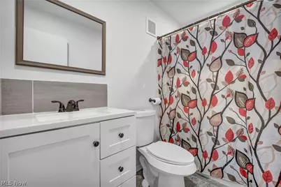 15742 Leigh Ellen Avenue, Loveland, OH 44135 - Photo 12