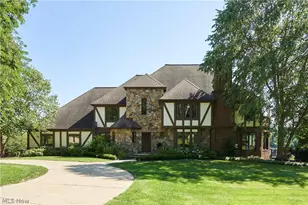 4576 Granger Rd, Akron, OH 44333 - Photo 2