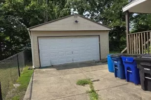 13710 Coath Ave, Loveland, OH 44120 - Photo 2