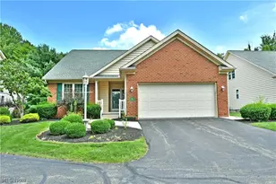 8121 Hitchcock Rd, Boardman, OH 44512 - Photo 2
