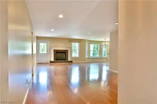 8121 Hitchcock Rd, Boardman, OH 44512 - Photo 4