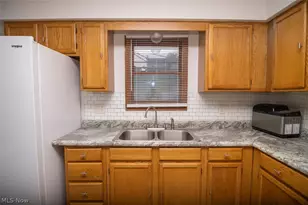 68462 Woodcroft Dr, St Clairsville, OH 43950 - Photo 6