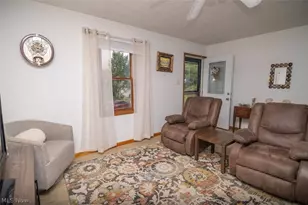 68462 Woodcroft Dr, St Clairsville, OH 43950 - Photo 8