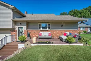 1275 Sandy Lake Rd, Ravenna, OH 44266 - Photo 4
