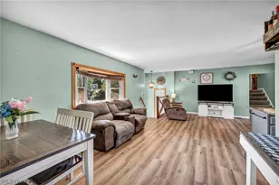 1275 Sandy Lake Rd, Ravenna, OH 44266 - Photo 8