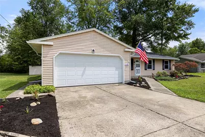 535 Treadway Boulevard, Sheffield Lake, OH 44054 - Photo 2