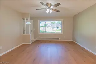 535 Treadway Blvd, Sheffield Lake, OH 44054 - Photo 4