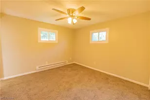 535 Treadway Blvd, Sheffield Lake, OH 44054 - Photo 14
