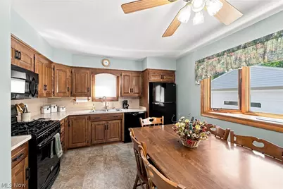 146 Lowrie Boulevard, Northfield, OH 44067 - Photo 10