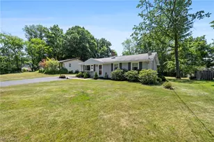 146 Lowrie Blvd, Northfield, OH 44067 - Photo 2