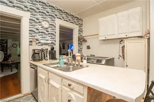 1125 Perry Dr NW, Canton, OH 44708 - Photo 14