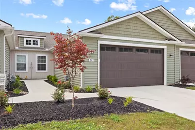 209 Alexander Drive, Elyria, OH 44035 - Photo 32