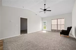209 Alexander Dr, Elyria, OH 44035 - Photo 14