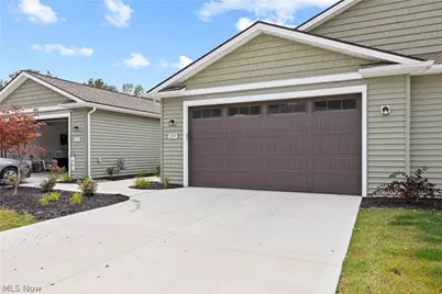 209 Alexander Drive, Elyria, OH 44035 - Photo 2