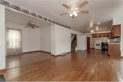 310 Marion Avenue, Painesville, OH 44077 - Photo 2