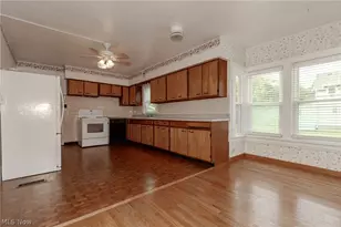 310 Marion Ave, Painesville, OH 44077 - Photo 6
