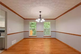 4730 Squire Dr, Sagamore Hills, OH 44067 - Photo 4