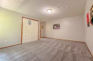 4730 Squire Dr, Sagamore Hills, OH 44067 - Photo 32