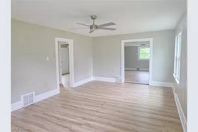 875 Cameron Avenue, Youngstown, OH 44502 - Photo 8