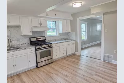 875 Cameron Avenue, Youngstown, OH 44502 - Photo 12