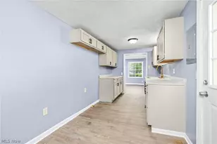 419 Celia Ave, Akron, OH 44312 - Photo 4