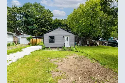 419 Celia Avenue, Akron, OH 44312 - Photo 2