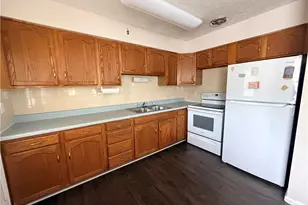 483 E 4th St, Salem, OH 44460 - Photo 4