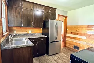 1400 S 15th St, Coshocton, OH 43812 - Photo 10