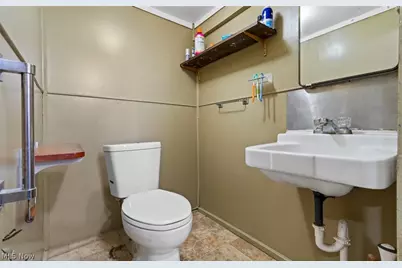 162 Perry Drive NW, Canton, OH 44708 - Photo 20