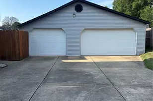2223 22nd St NE, Canton, OH 44705 - Photo 2