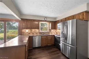 1012 Vivian Dr, Grafton, OH 44044 - Photo 6