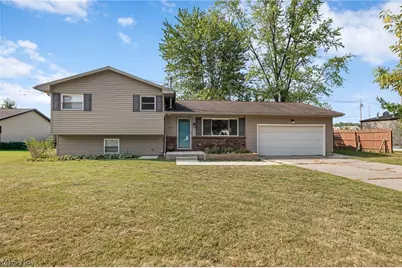 1012 Vivian Drive, Grafton, OH 44044 - Photo 1