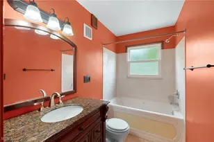 1012 Vivian Dr, Grafton, OH 44044 - Photo 8