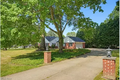 2468 Ridgewood Road, Akron, OH 44313 - Photo 44