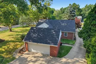 2468 Ridgewood Rd, Akron, OH 44313 - Photo 40