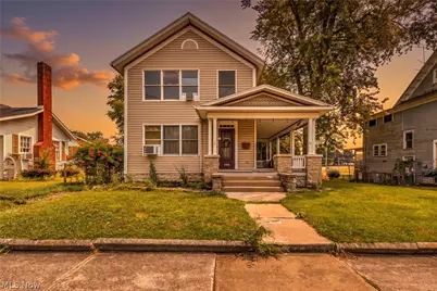 308 Castalia Street, Bellevue, OH 44811 - Photo 2