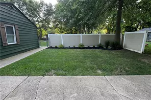 12755 Vincent Dr, Mantua, OH 44255 - Photo 6