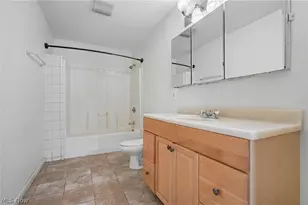 2590 21st St, Cuyahoga Falls, OH 44223 - Photo 34