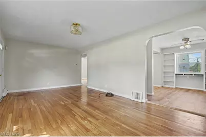 2590 21st Street, Cuyahoga Falls, OH 44223 - Photo 6
