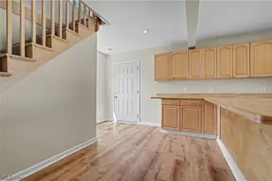 2590 21st St, Cuyahoga Falls, OH 44223 - Photo 12
