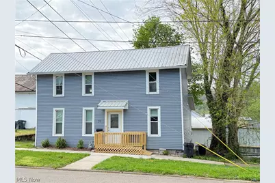 58 W Jefferson Avenue, McConnelsville, OH 43756 - Photo 2