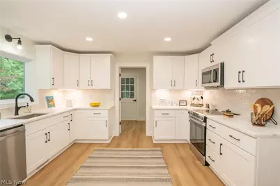 510 Lourdes Drive, Cuyahoga Falls, OH 44223 - Photo 20